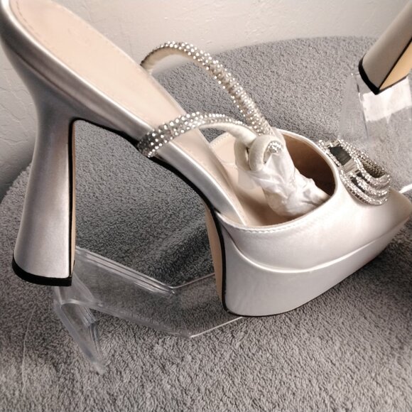 💎 Coutgo Pearl White Rhinestone Heart Heels Size 9 Ankle Strap Dress Pumps - Picture 3 of 9